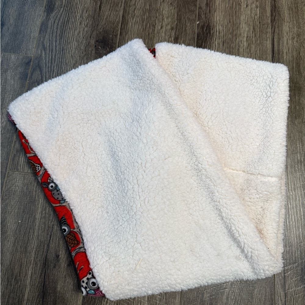 Cozy Sherpa Scarf with Reversible Red Owl pattern
